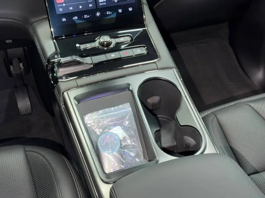 2020 NIO ES8 BEV 84KWH,autocango,china used car exporter,china ev exporter,chinese used car exporter,chinese used ev exporter