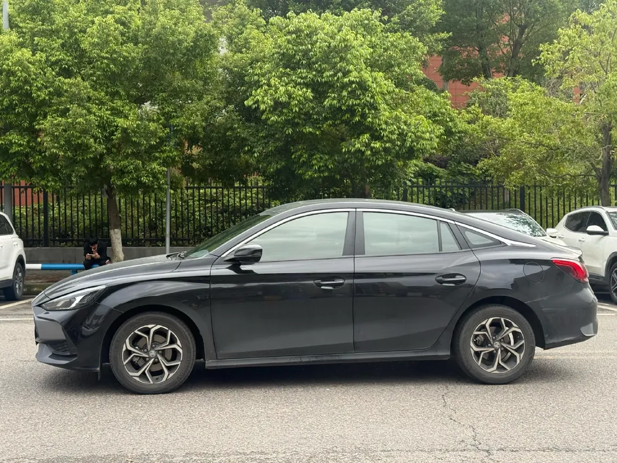 2021 MG 5 1.5L 120HP L4 CVT,autocango,china used car exporter,china ev exporter,chinese used car exporter,chinese used ev exporter