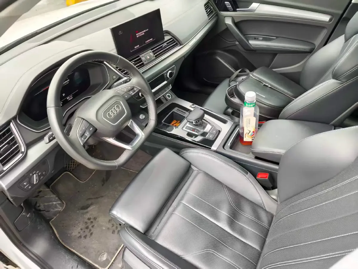 2024 Audi Q5L 2.0T 190HP L4 7DCT,autocango,china used car exporter,china ev exporter,chinese used car exporter,chinese used ev exporter