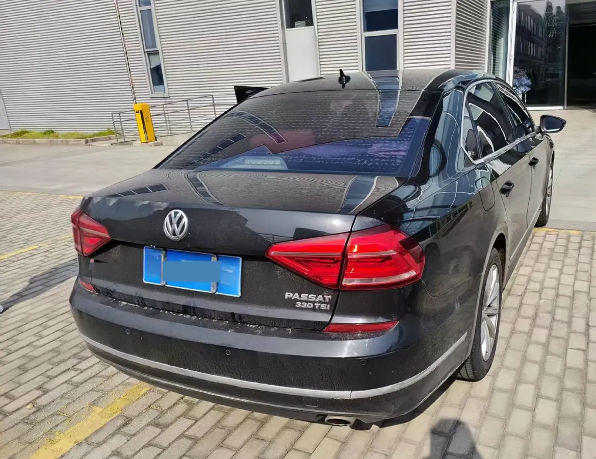 2017 Volkswagen Passat 1.8T 180HP L4 7DCT,autocango,china used car exporter,china ev exporter,chinese used car exporter,chinese used ev exporter