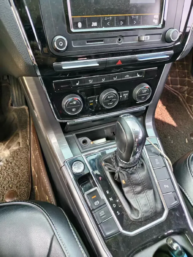 2017 Volkswagen Passat 1.8T 180HP L4 7DCT,autocango,china used car exporter,china ev exporter,chinese used car exporter,chinese used ev exporter