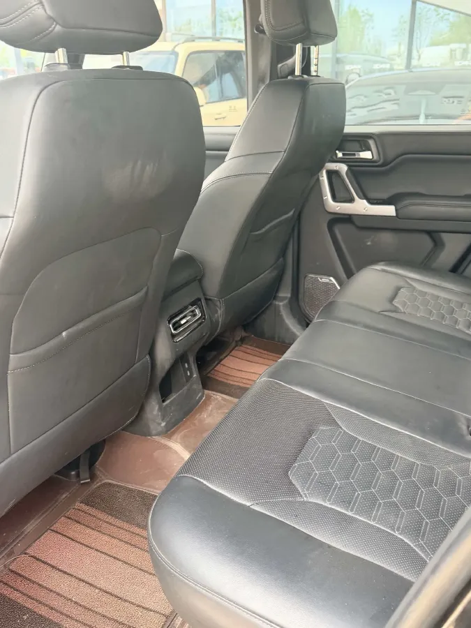 2024 212 212 T01 2.0T 252HP L4 8AT,autocango,china used car exporter,china ev exporter,chinese used car exporter,chinese used ev exporter