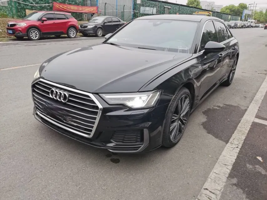 2021 Audi A6L 2.0T 190HP L4 7DCT,autocango,china used car exporter,china ev exporter,chinese used car exporter,chinese used ev exporter