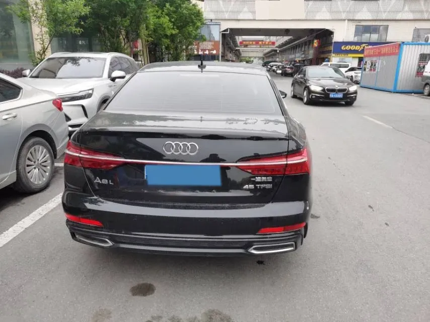 2021 Audi A6L 2.0T 190HP L4 7DCT,autocango,china used car exporter,china ev exporter,chinese used car exporter,chinese used ev exporter
