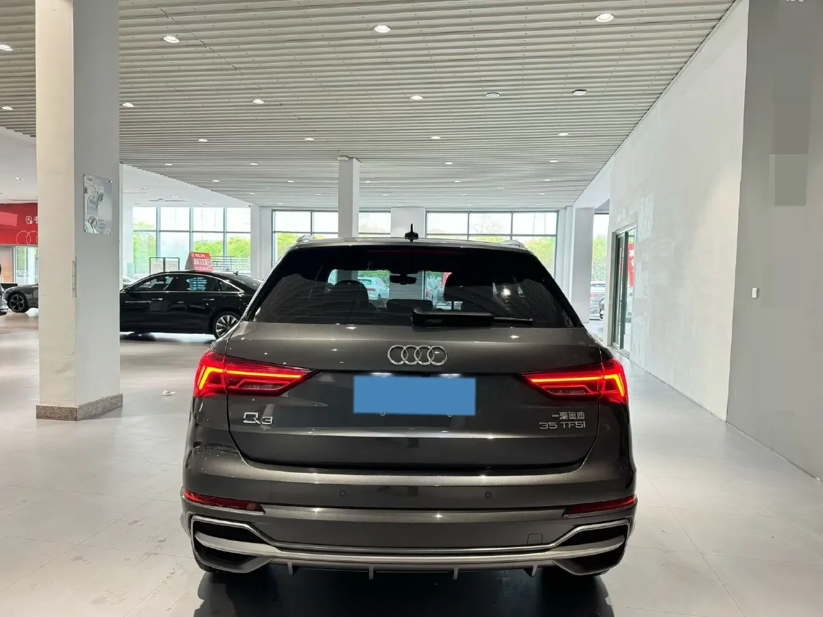 2022 Audi Q3 1.4T 150HP L4 7DCT,autocango,china used car exporter,china ev exporter,chinese used car exporter,chinese used ev exporter