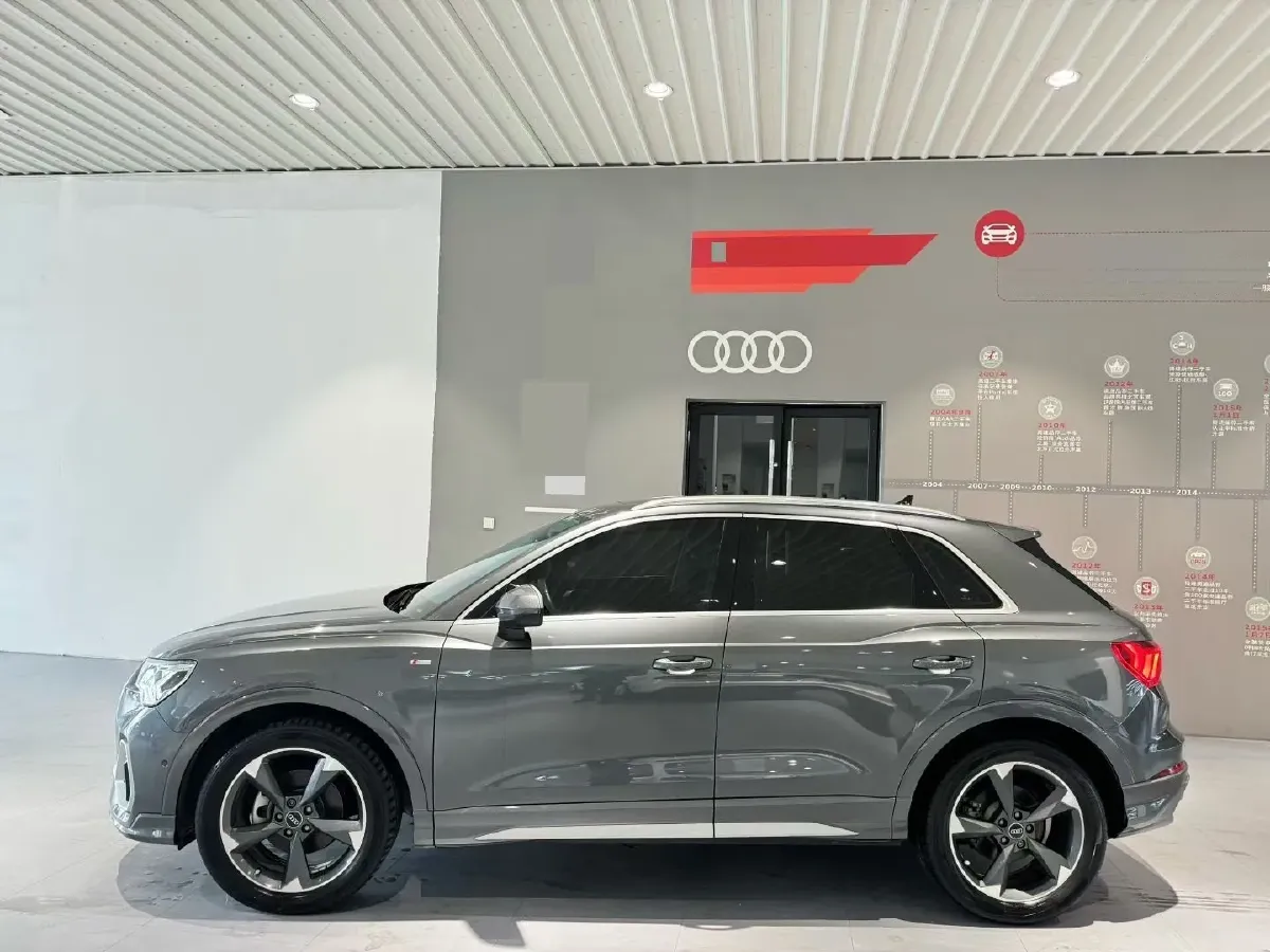 2022 Audi Q3 1.4T 150HP L4 7DCT,autocango,china used car exporter,china ev exporter,chinese used car exporter,chinese used ev exporter