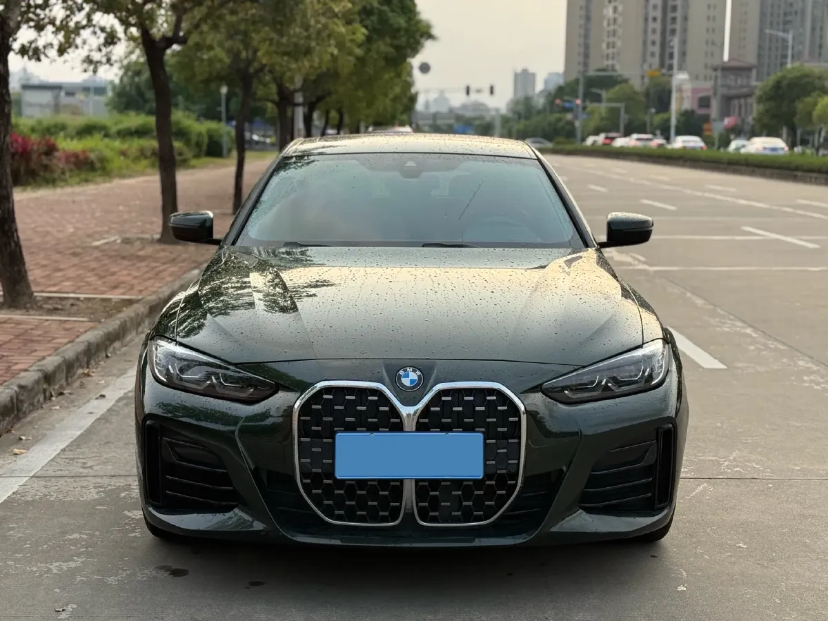 2022 BMW 8 Series 3.0T 333HP L6 8AT,autocango,china used car exporter,china ev exporter,chinese used car exporter,chinese used ev exporter