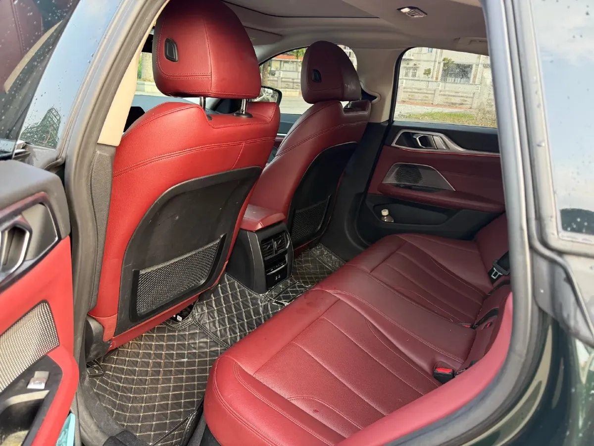 2022 BMW 8 Series 3.0T 333HP L6 8AT,autocango,china used car exporter,china ev exporter,chinese used car exporter,chinese used ev exporter