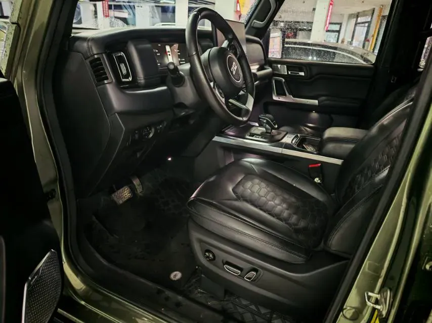 2025 212 212 T01 2.0T 252HP L4 8AT,autocango,china used car exporter,china ev exporter,chinese used car exporter,chinese used ev exporter