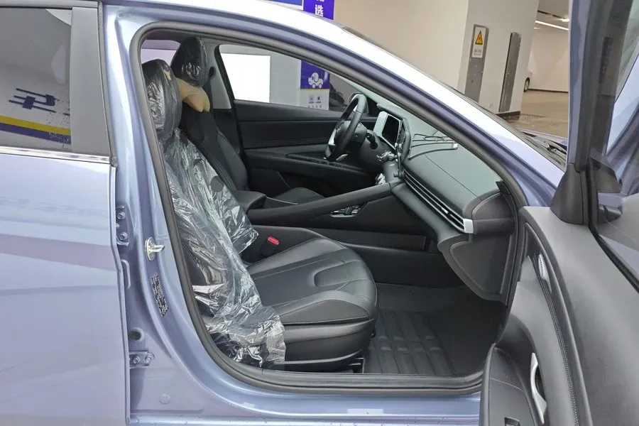 2023 Hyundai Elantra 1.5L 115HP L4 CVT,autocango,china used car exporter,china ev exporter,chinese used car exporter,chinese used ev exporter