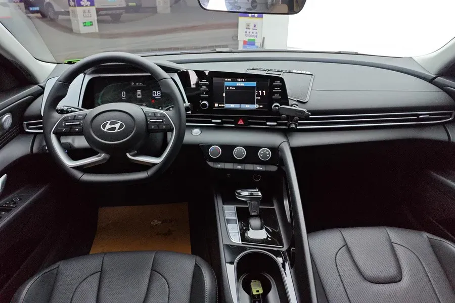 2023 Hyundai Elantra 1.5L 115HP L4 CVT,autocango,china used car exporter,china ev exporter,chinese used car exporter,chinese used ev exporter