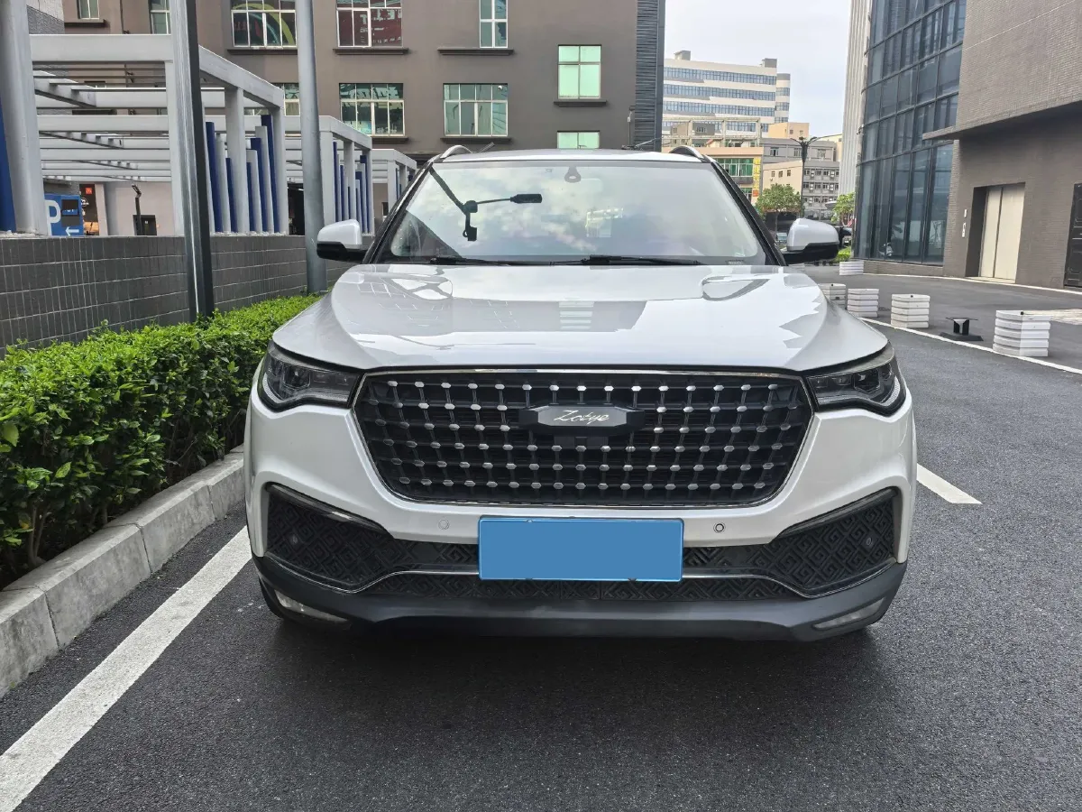 2017 Zotye T700 1.8T 177HP L4 6DCT,autocango,china used car exporter,china ev exporter,chinese used car exporter,chinese used ev exporter