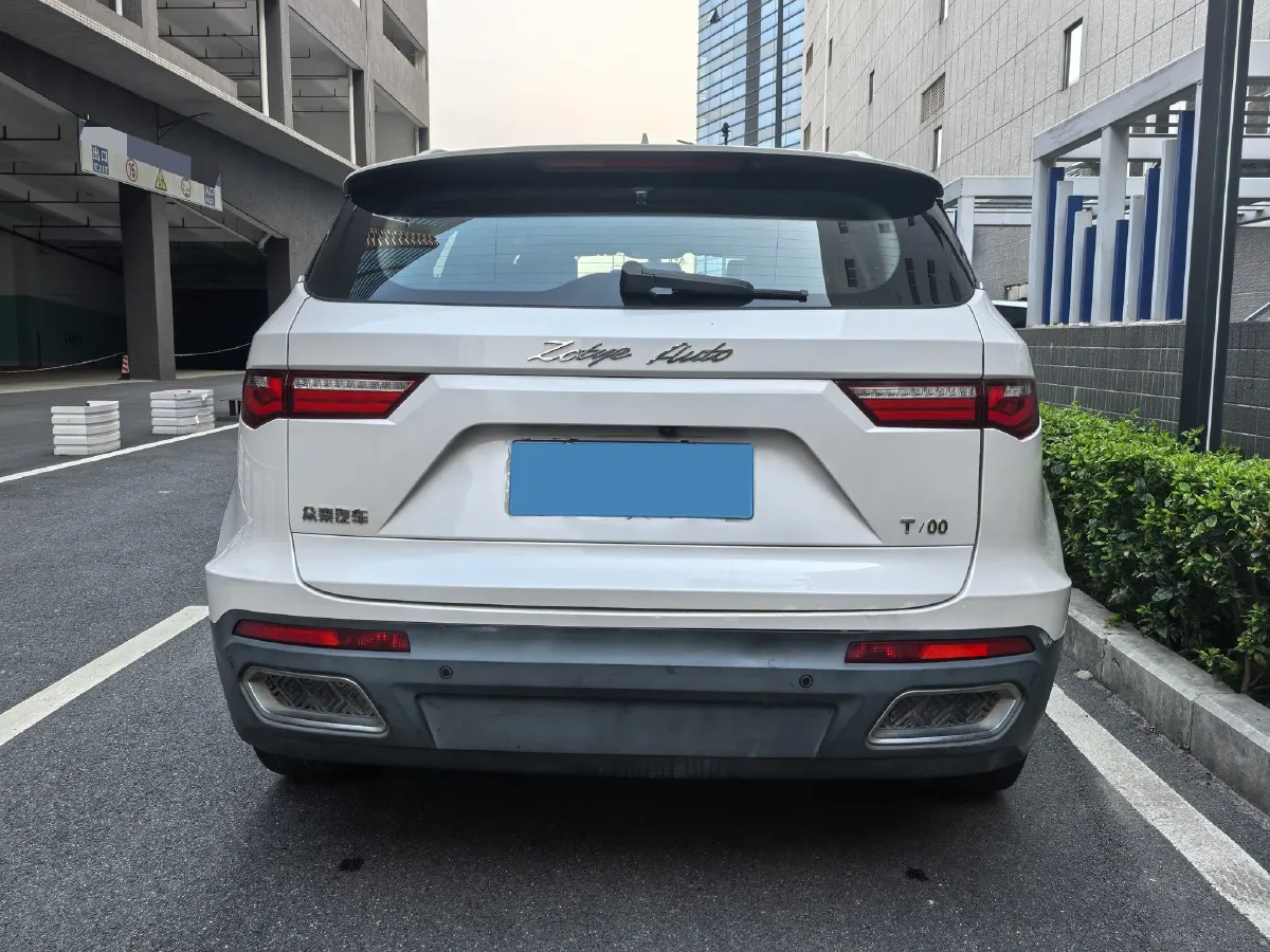 2017 Zotye T700 1.8T 177HP L4 6DCT,autocango,china used car exporter,china ev exporter,chinese used car exporter,chinese used ev exporter