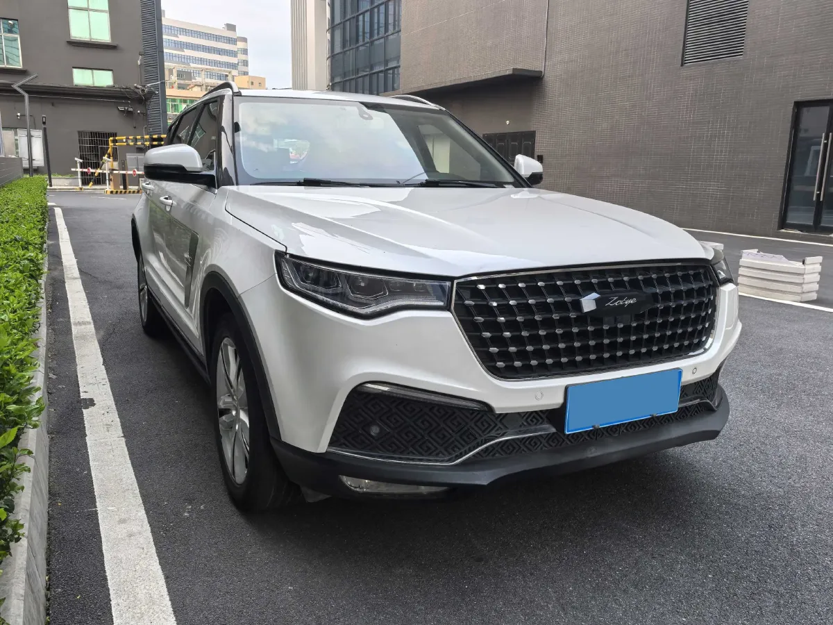2017 Zotye T700 1.8T 177HP L4 6DCT,autocango,china used car exporter,china ev exporter,chinese used car exporter,chinese used ev exporter