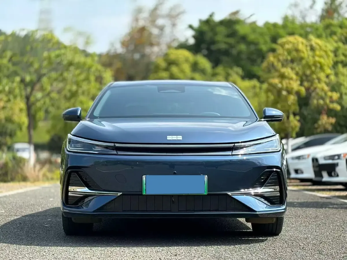 2025 Geely Galaxy A7 1.5L 112HP L4 1DHT PHEV,autocango,china used car exporter,china ev exporter,chinese used car exporter,chinese used ev exporter