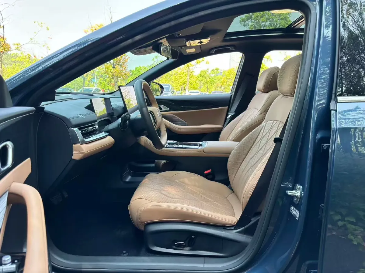 2025 Geely Galaxy A7 1.5L 112HP L4 1DHT PHEV,autocango,china used car exporter,china ev exporter,chinese used car exporter,chinese used ev exporter