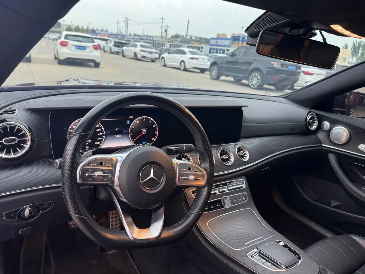 2020 Mercedes-Benz E Class 1.5T 184HP L4 9AT,autocango,china used car exporter,china ev exporter,chinese used car exporter,chinese used ev exporter