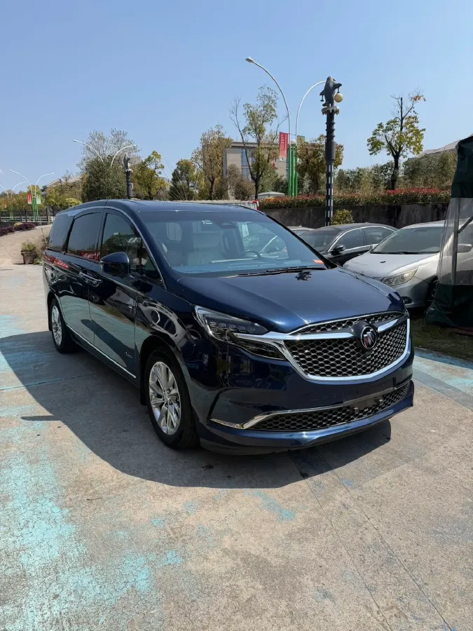 2020 Buick GL8 2.0T 237HP L4 9AT,autocango,china used car exporter,china ev exporter,chinese used car exporter,chinese used ev exporter