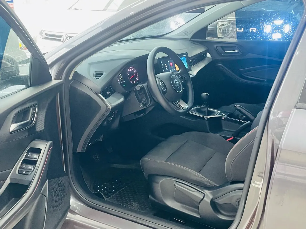 2023 MG 5 1.5L 129HP L4 5MT,autocango,china used car exporter,china ev exporter,chinese used car exporter,chinese used ev exporter