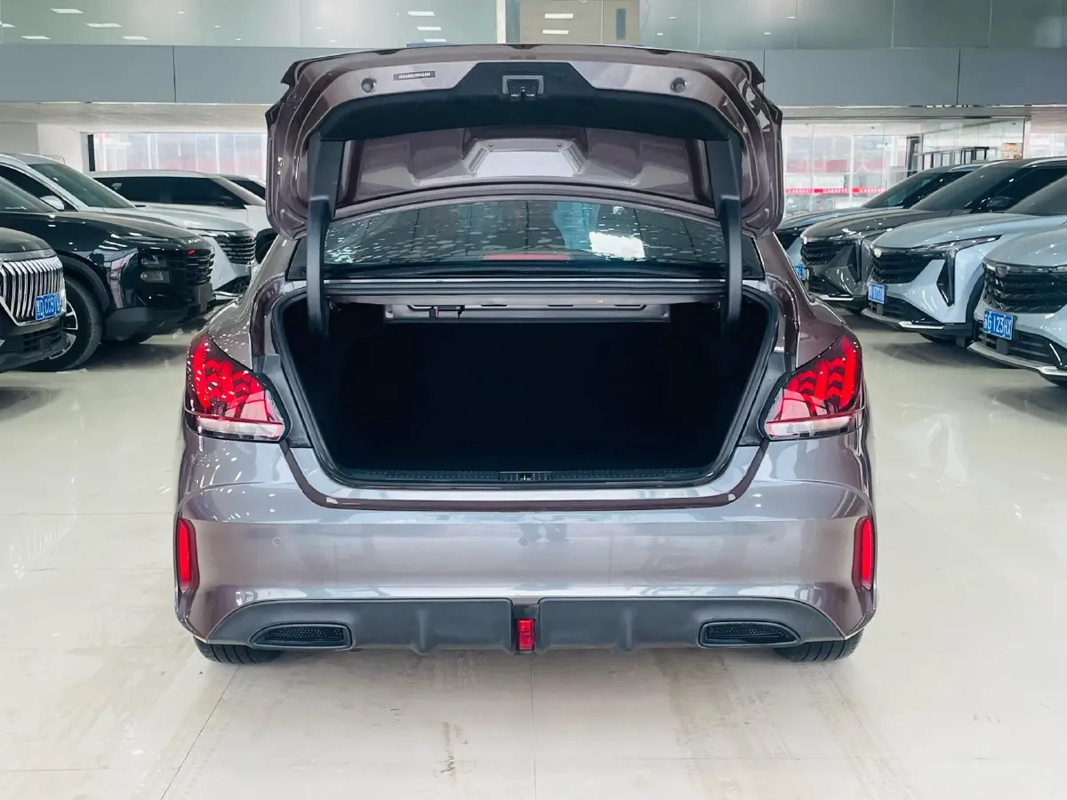 2023 MG 5 1.5L 129HP L4 5MT,autocango,china used car exporter,china ev exporter,chinese used car exporter,chinese used ev exporter