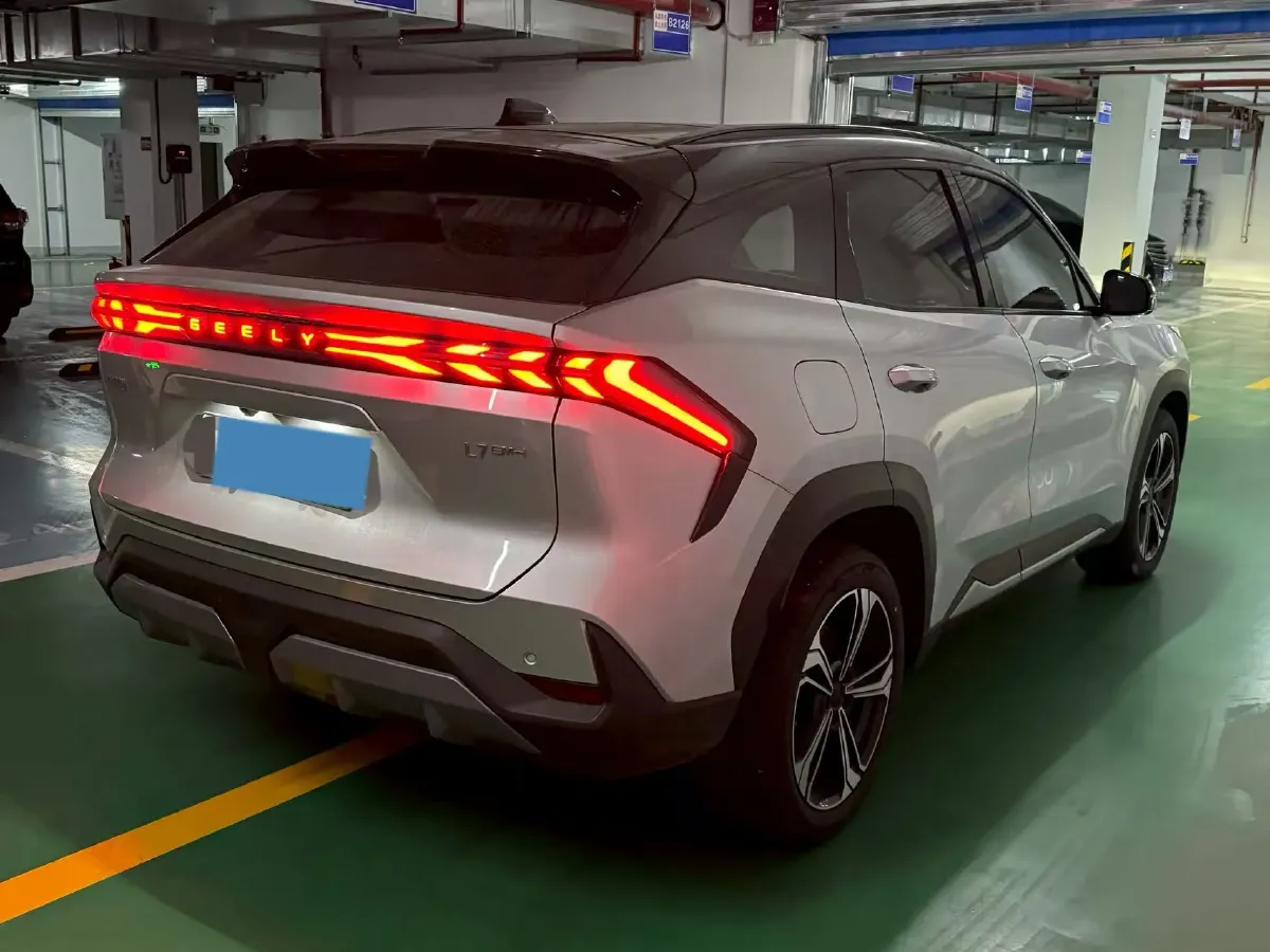 2025 Geely Galaxy L7 1.5L 112HP L4 1DHT PHEV 18.4KWH,autocango,china used car exporter,china ev exporter,chinese used car exporter,chinese used ev exporter