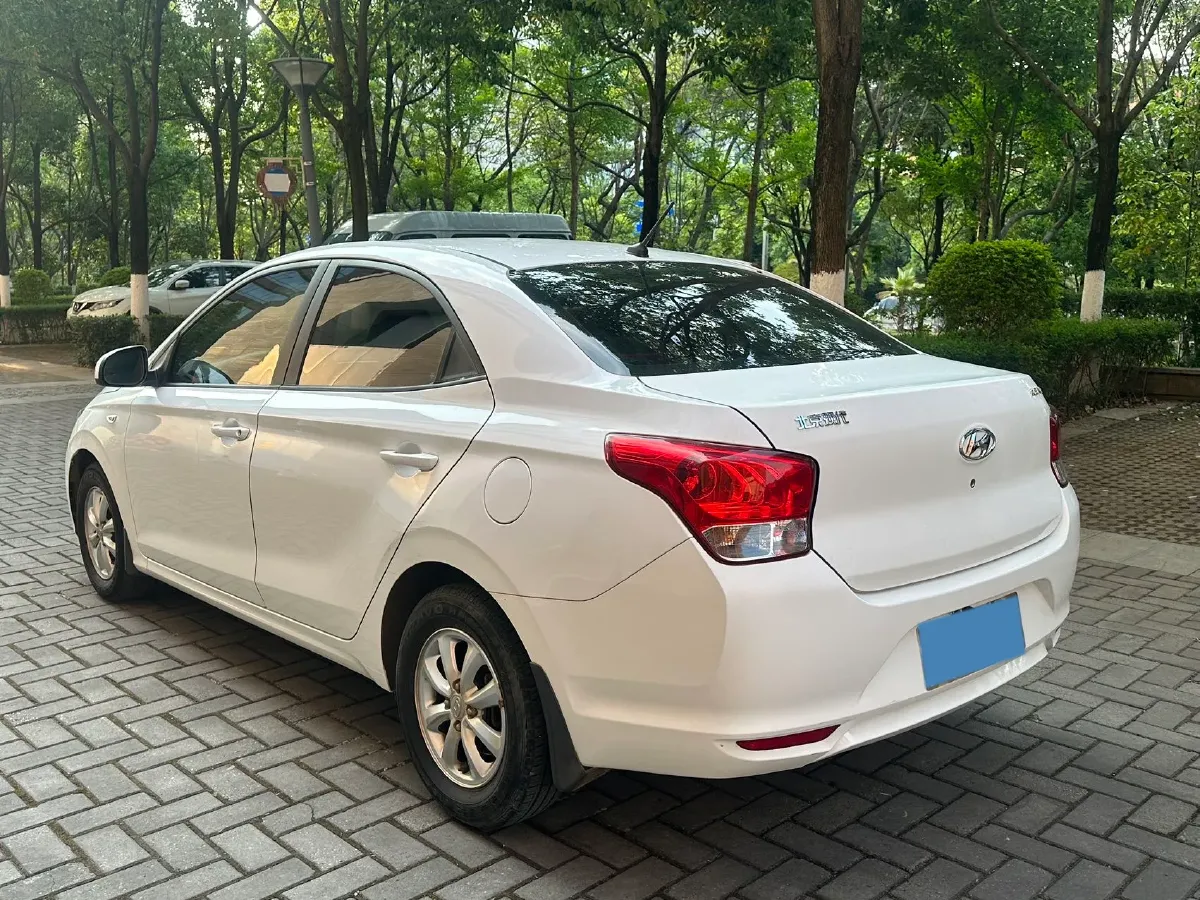 2017 Hyundai Reina 1.4L 95HP L4 5MT,autocango,china used car exporter,china ev exporter,chinese used car exporter,chinese used ev exporter