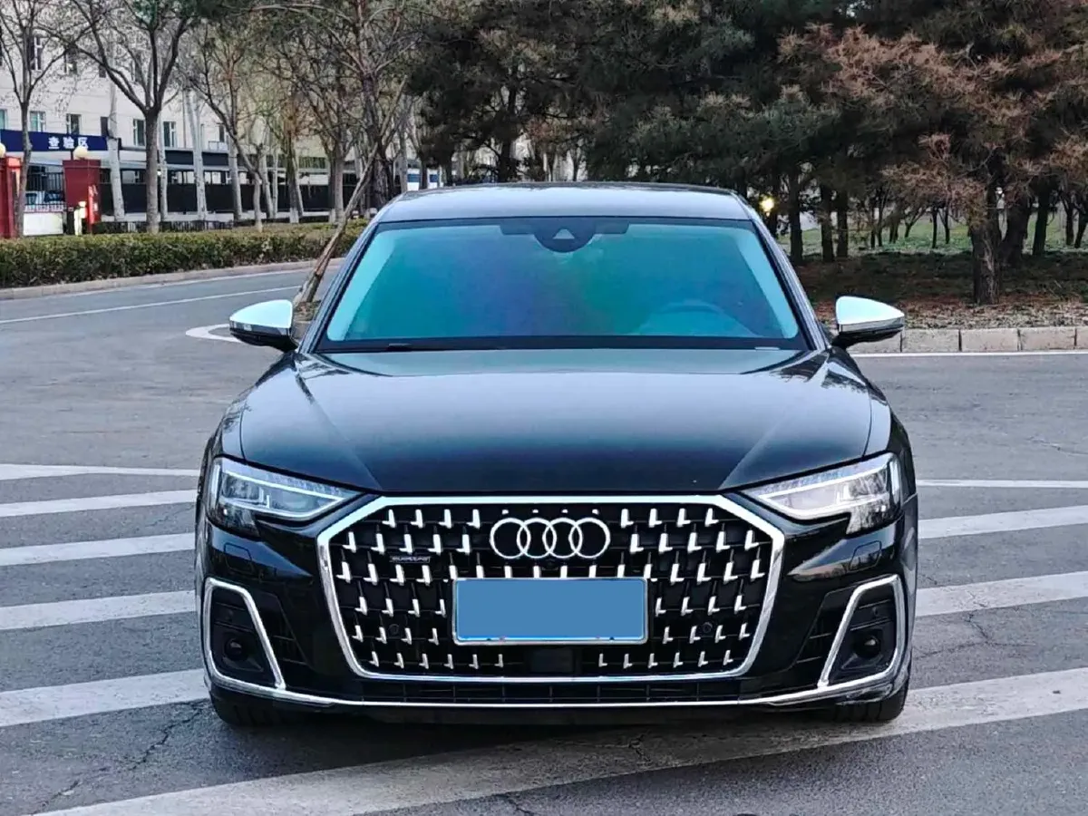 2025 Audi A8 3.0T 286HP V6 8AT,autocango,china used car exporter,china ev exporter,chinese used car exporter,chinese used ev exporter