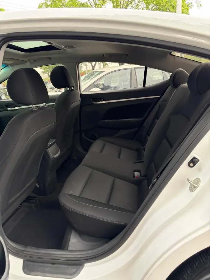 2018 Hyundai Elantra 1.6L 130HP L4 6AT,autocango,china used car exporter,china ev exporter,chinese used car exporter,chinese used ev exporter