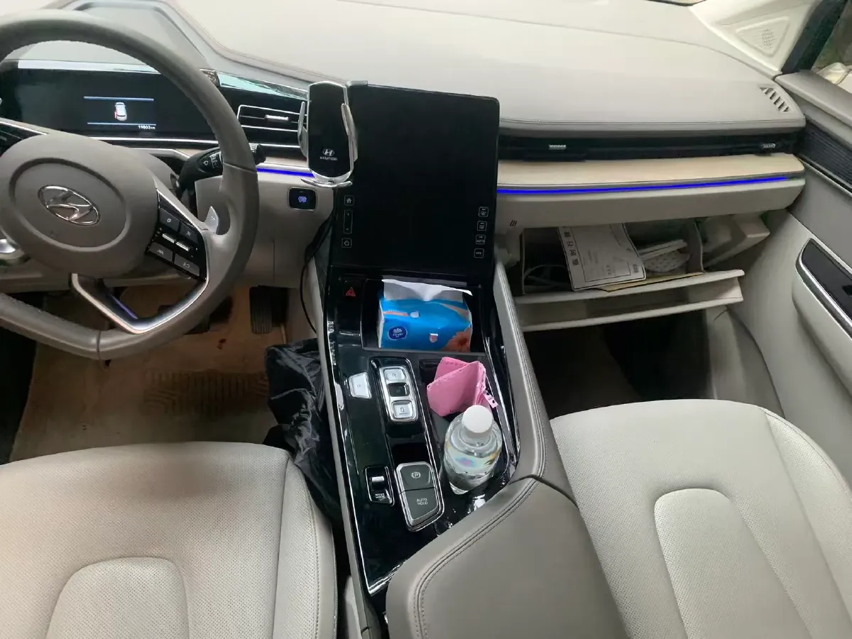 2021 Hyundai Custo 2.0T 236HP L4 8AT,autocango,china used car exporter,china ev exporter,chinese used car exporter,chinese used ev exporter