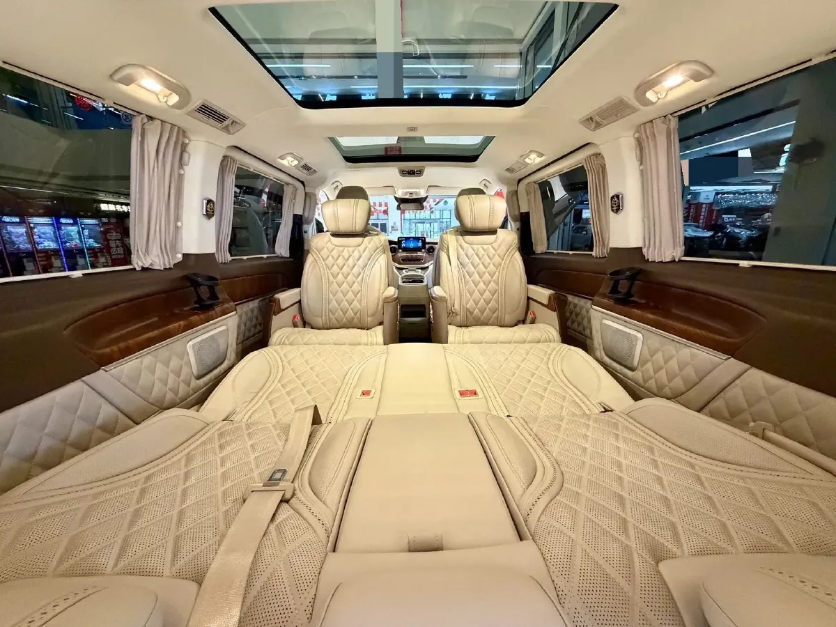 2021 Mercedes-Benz V Class 2.0T 211HP L4 9AT,autocango,china used car exporter,china ev exporter,chinese used car exporter,chinese used ev exporter