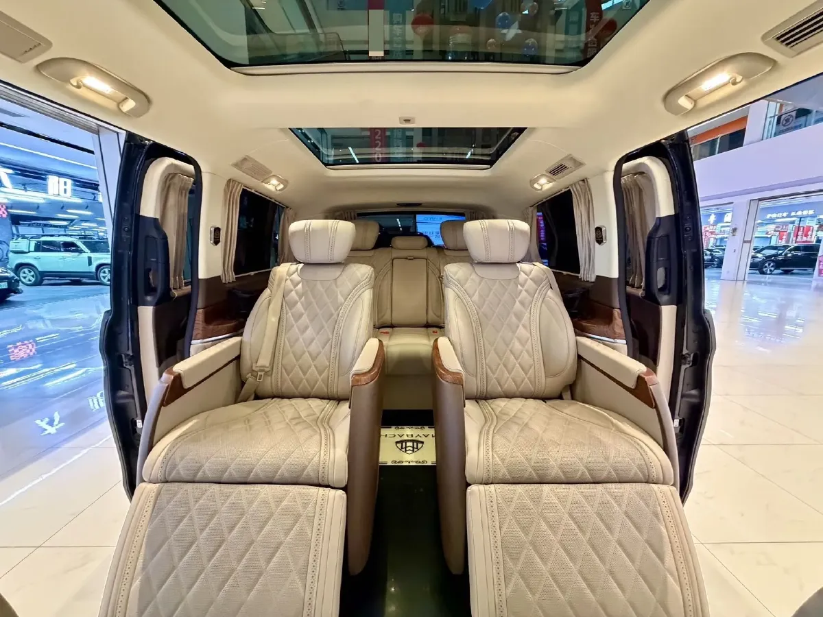 2021 Mercedes-Benz V Class 2.0T 211HP L4 9AT,autocango,china used car exporter,china ev exporter,chinese used car exporter,chinese used ev exporter