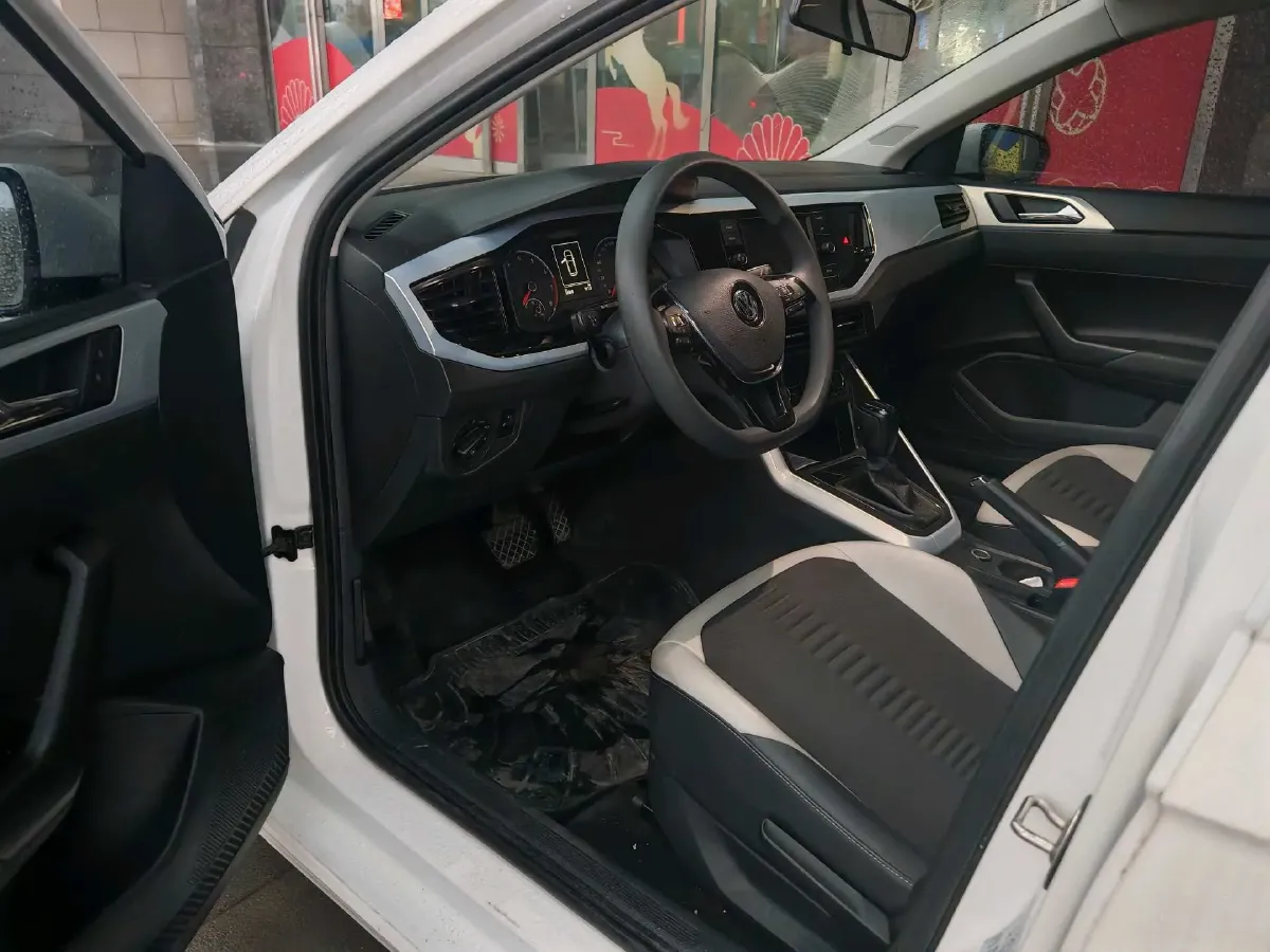 2019 Volkswagen Polo 1.5L 113HP L4 6AT,autocango,china used car exporter,china ev exporter,chinese used car exporter,chinese used ev exporter