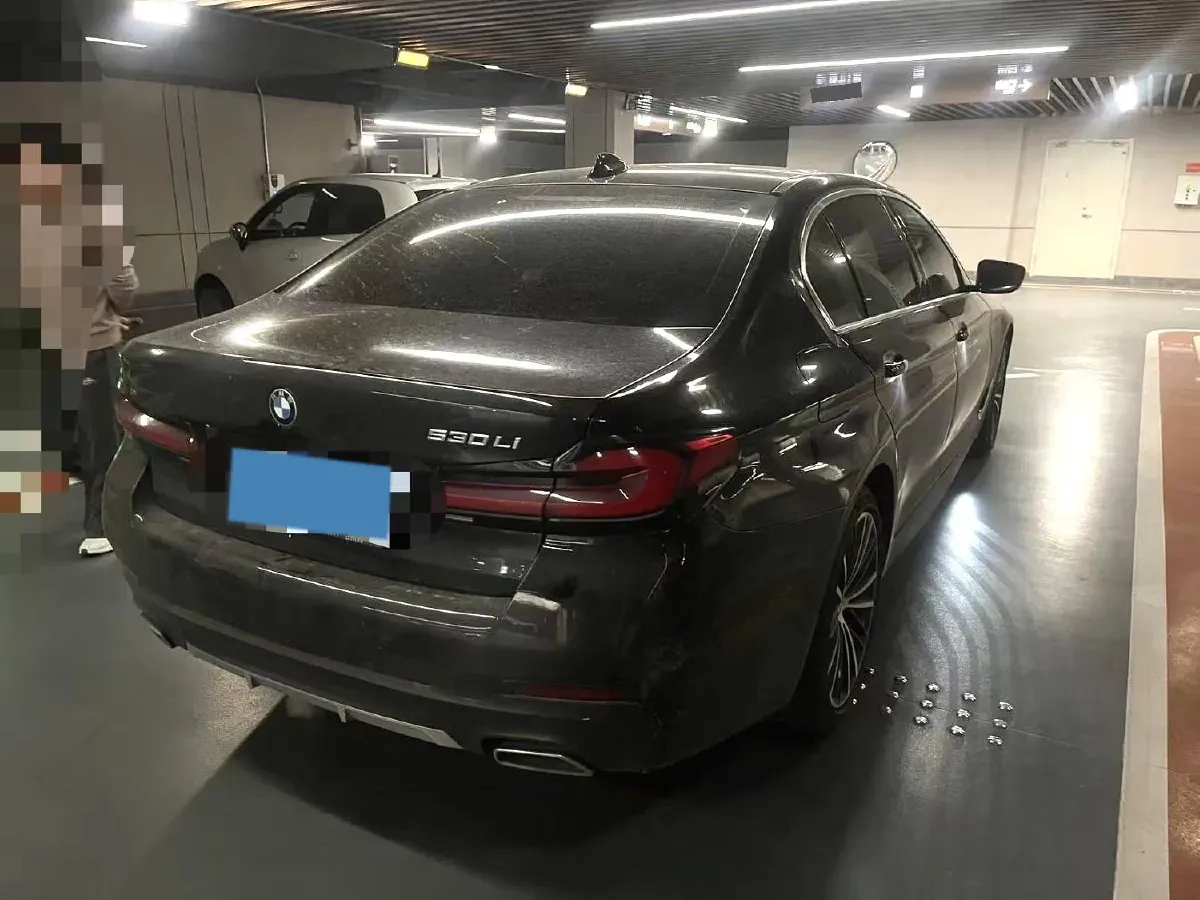 2022 BMW 5 Series 2.0T 252HP L4 8AT,autocango,china used car exporter,china ev exporter,chinese used car exporter,chinese used ev exporter