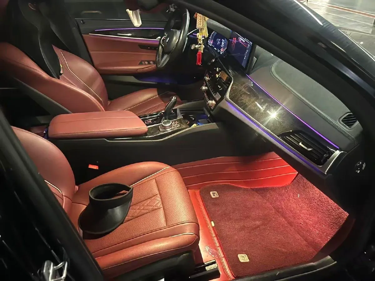 2022 BMW 5 Series 2.0T 252HP L4 8AT,autocango,china used car exporter,china ev exporter,chinese used car exporter,chinese used ev exporter