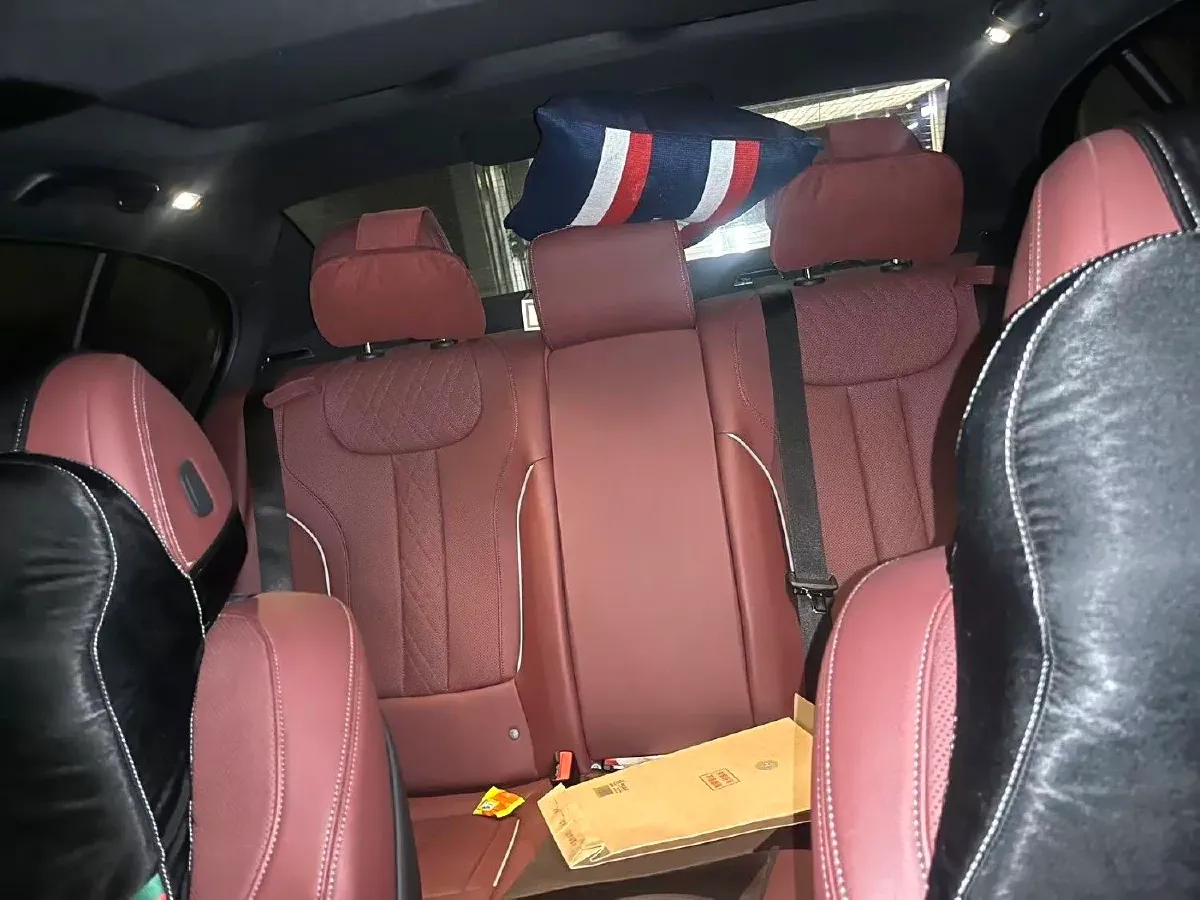 2022 BMW 5 Series 2.0T 252HP L4 8AT,autocango,china used car exporter,china ev exporter,chinese used car exporter,chinese used ev exporter