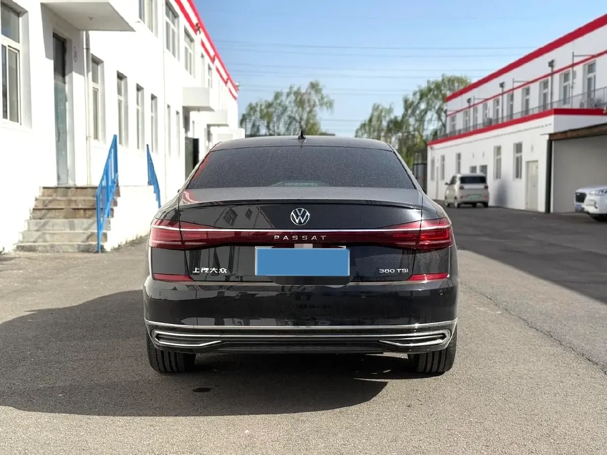 2025 Volkswagen Passat 2.0T 220HP L4 7DCT,autocango,china used car exporter,china ev exporter,chinese used car exporter,chinese used ev exporter