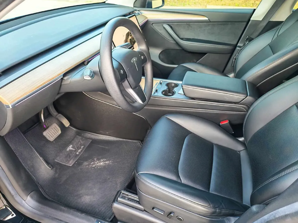 2022 Tesla Model Y BEV 60KWH,autocango,china used car exporter,china ev exporter,chinese used car exporter,chinese used ev exporter