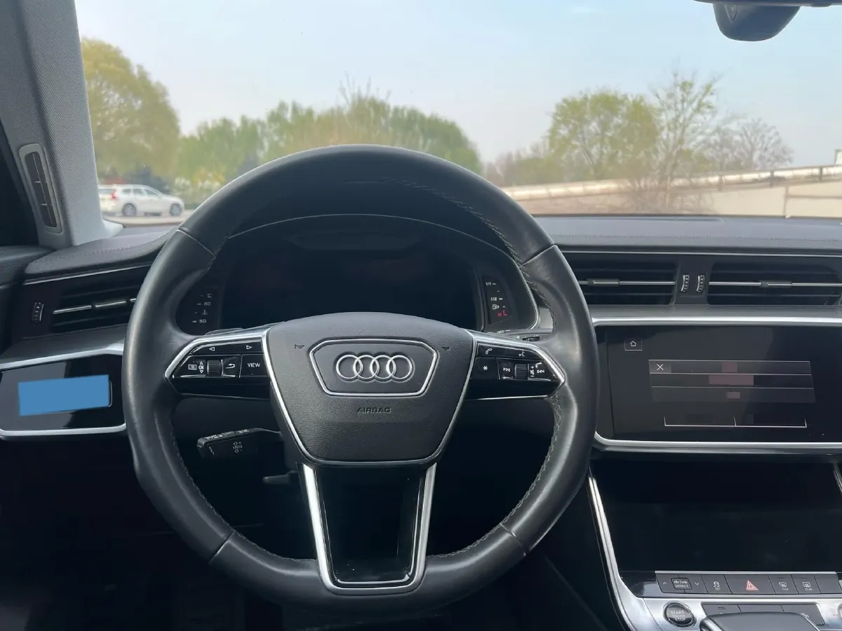 2022 Audi A6L 2.0T 224HP L4 7DCT,autocango,china used car exporter,china ev exporter,chinese used car exporter,chinese used ev exporter