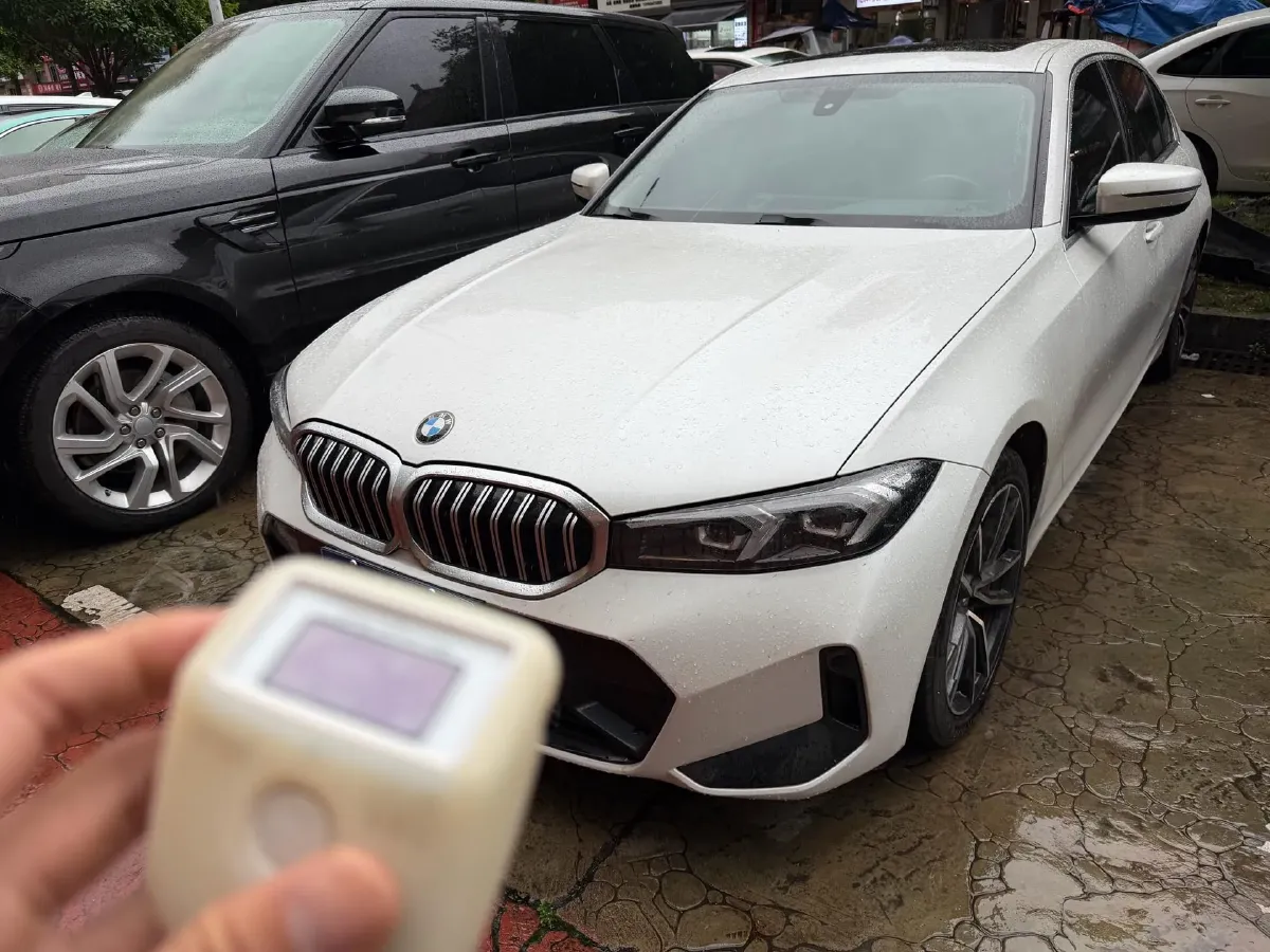 2023 BMW 3 Series 2.0T 156HP L4 8AT,autocango,china used car exporter,china ev exporter,chinese used car exporter,chinese used ev exporter
