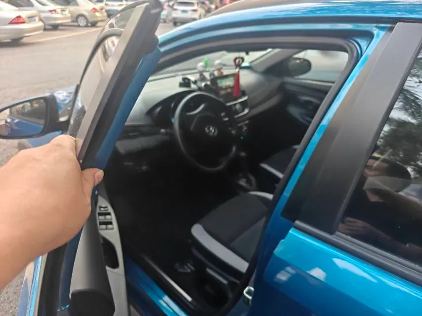 2020 Toyota Yaris L 1.5L 110HP L4 CVT,autocango,china used car exporter,china ev exporter,chinese used car exporter,chinese used ev exporter