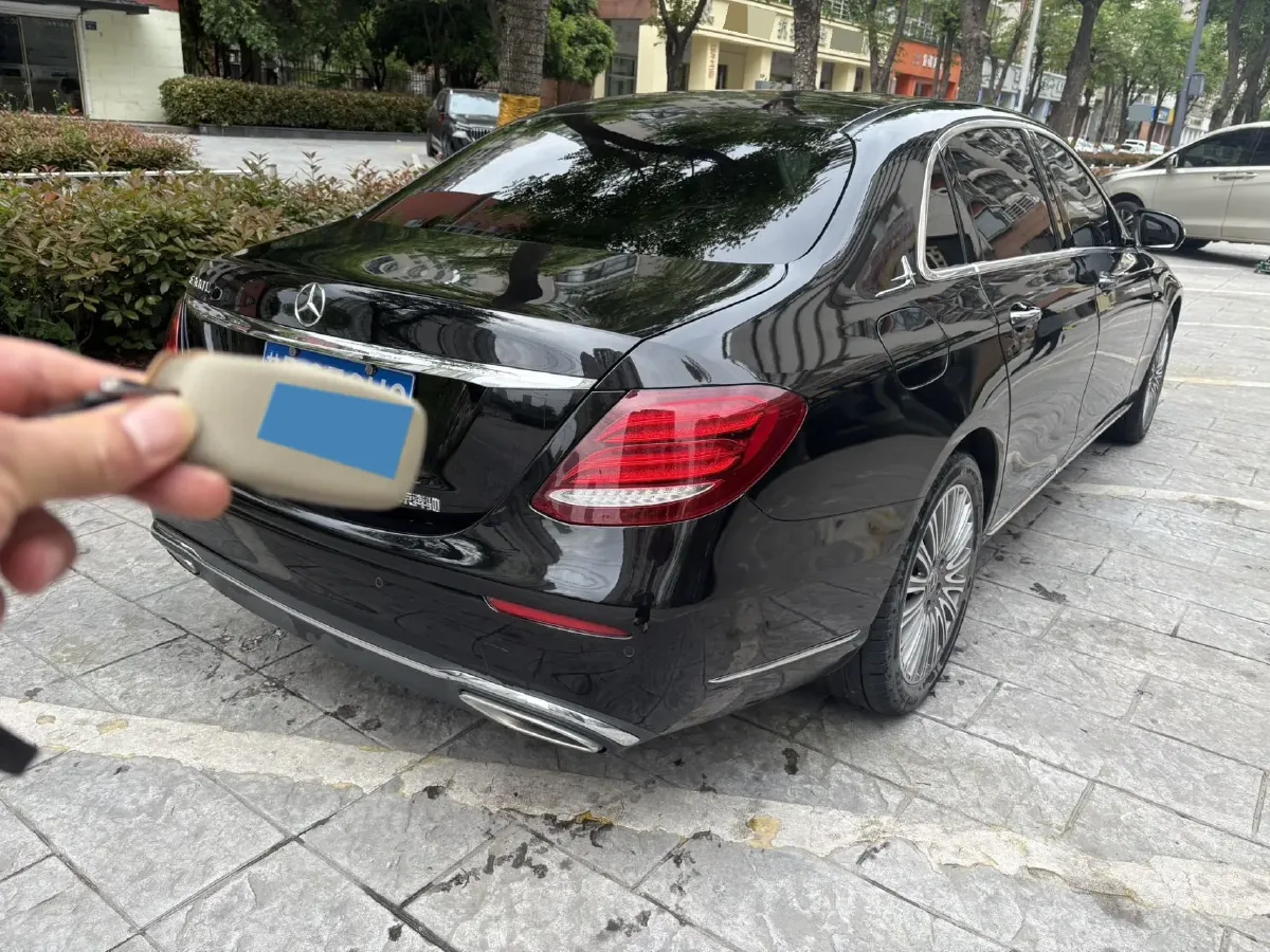 2020 Mercedes-Benz E Class 2.0T 258HP L4 9AT,autocango,china used car exporter,china ev exporter,chinese used car exporter,chinese used ev exporter