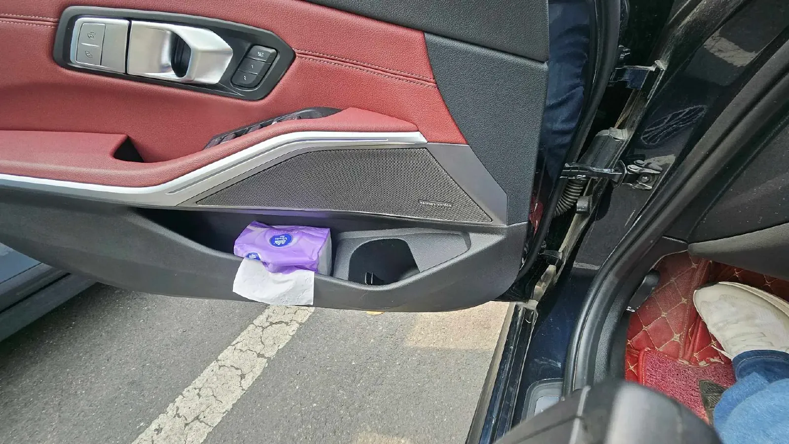 2021 BMW 3 Series 2.0T 184HP L4 8AT,autocango,china used car exporter,china ev exporter,chinese used car exporter,chinese used ev exporter