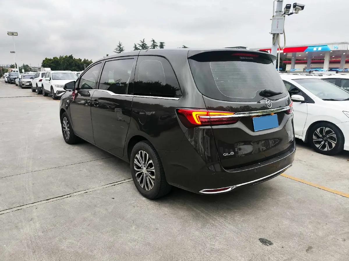 2021 Buick GL8 2.0T 237HP L4 9AT,autocango,china used car exporter,china ev exporter,chinese used car exporter,chinese used ev exporter