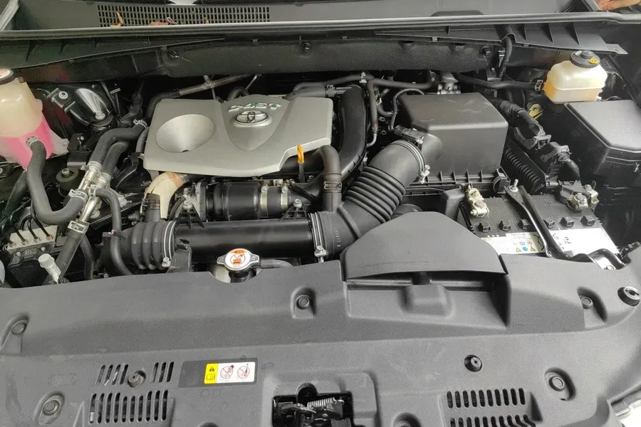 2021 Toyota Highlander 2.0T 220HP L4 6AT,autocango,china used car exporter,china ev exporter,chinese used car exporter,chinese used ev exporter