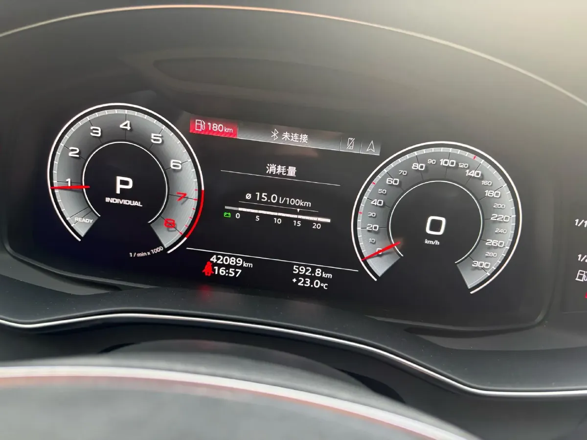 2022 Audi A6L 2.0T 224HP L4 7DCT,autocango,china used car exporter,china ev exporter,chinese used car exporter,chinese used ev exporter