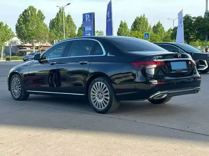 2022 Mercedes-Benz GLC Class 2.0T 258HP L4 9AT,autocango,china used car exporter,china ev exporter,chinese used car exporter,chinese used ev exporter