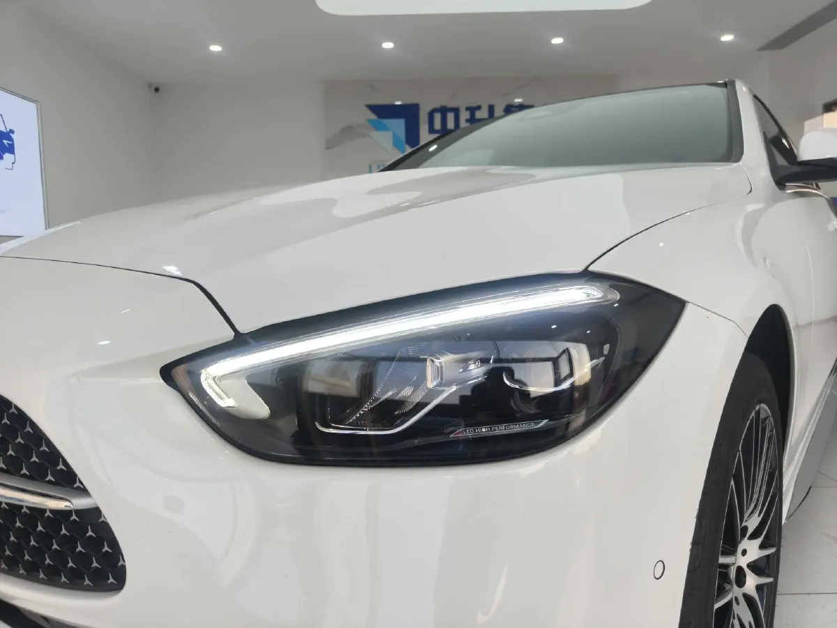 2024 Mercedes-Benz C Class 1.5T 204HP L4 9AT,autocango,china used car exporter,china ev exporter,chinese used car exporter,chinese used ev exporter