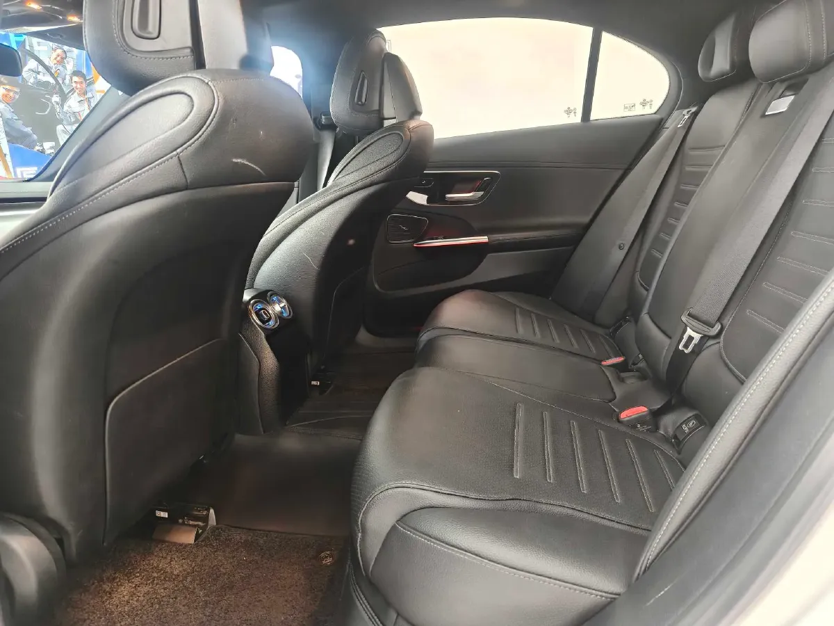 2024 Mercedes-Benz C Class 1.5T 204HP L4 9AT,autocango,china used car exporter,china ev exporter,chinese used car exporter,chinese used ev exporter