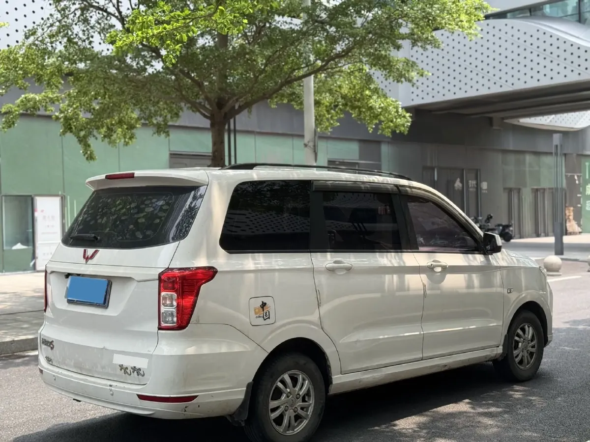 2019 WuLing HongGuang 1.5L 99HP L4 6MT,autocango,china used car exporter,china ev exporter,chinese used car exporter,chinese used ev exporter