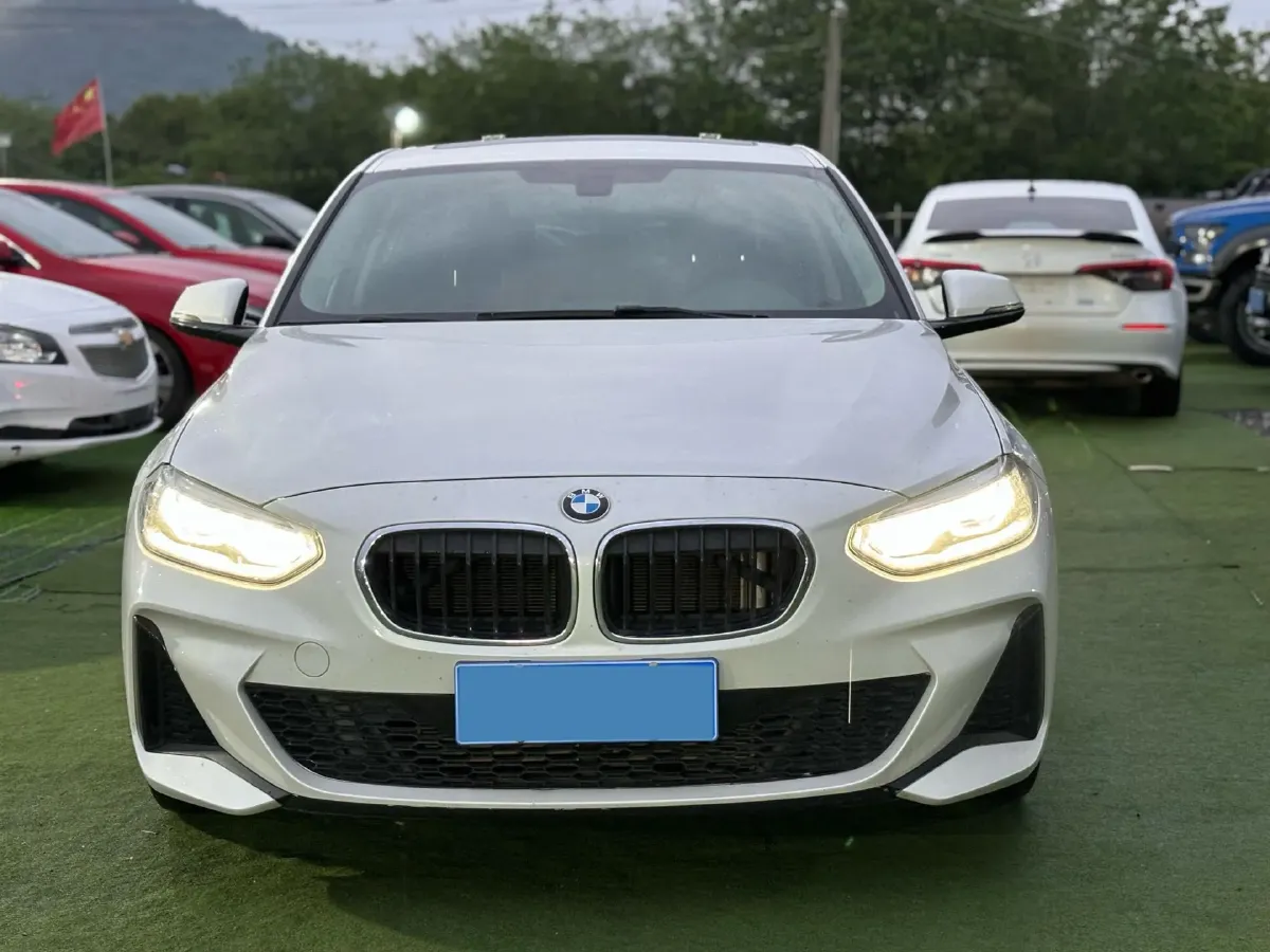 2020 BMW 1 Series 1.5T 140HP L3 7DCT,autocango,china used car exporter,china ev exporter,chinese used car exporter,chinese used ev exporter